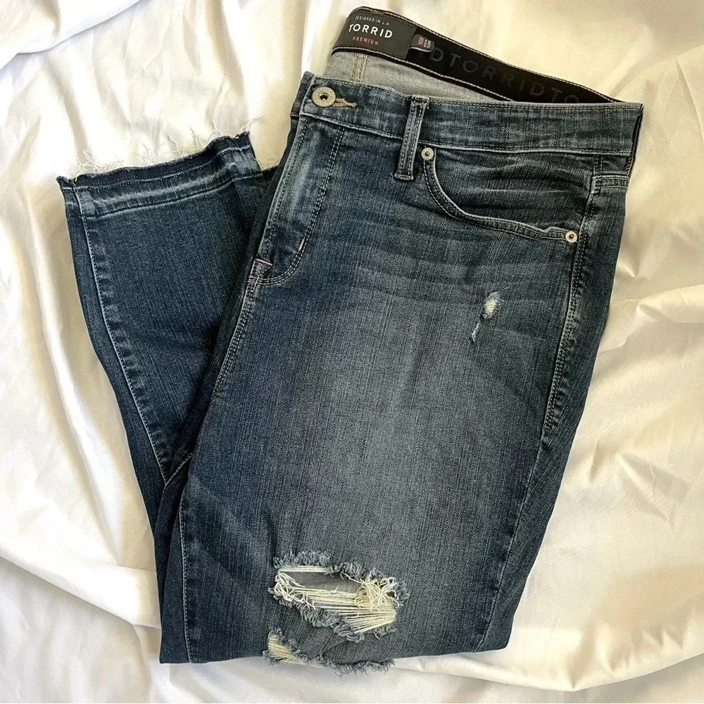 Torrid Women’s Jeans Blue Size: 18R Sky High Skinny Crop. Torrid Premium.